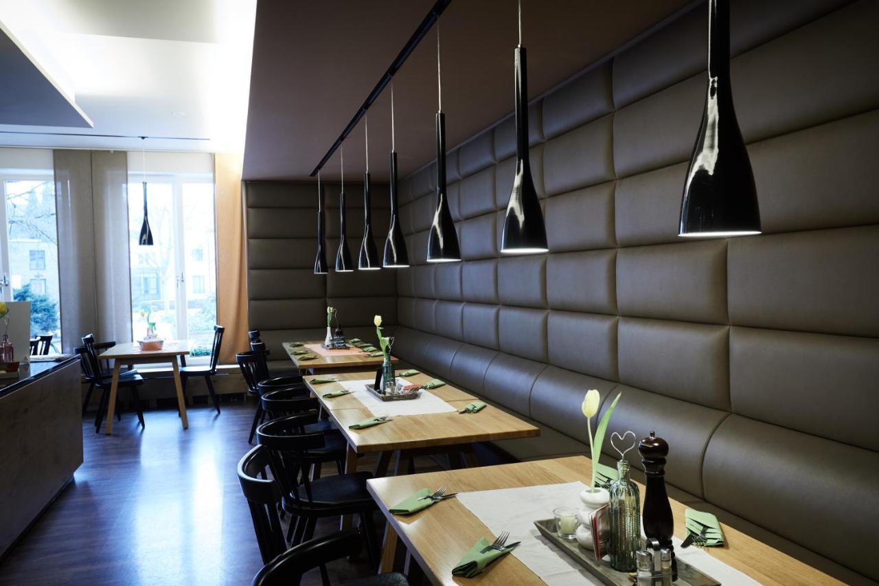 Hotel Goll Pforzheim-Niefern Экстерьер фото