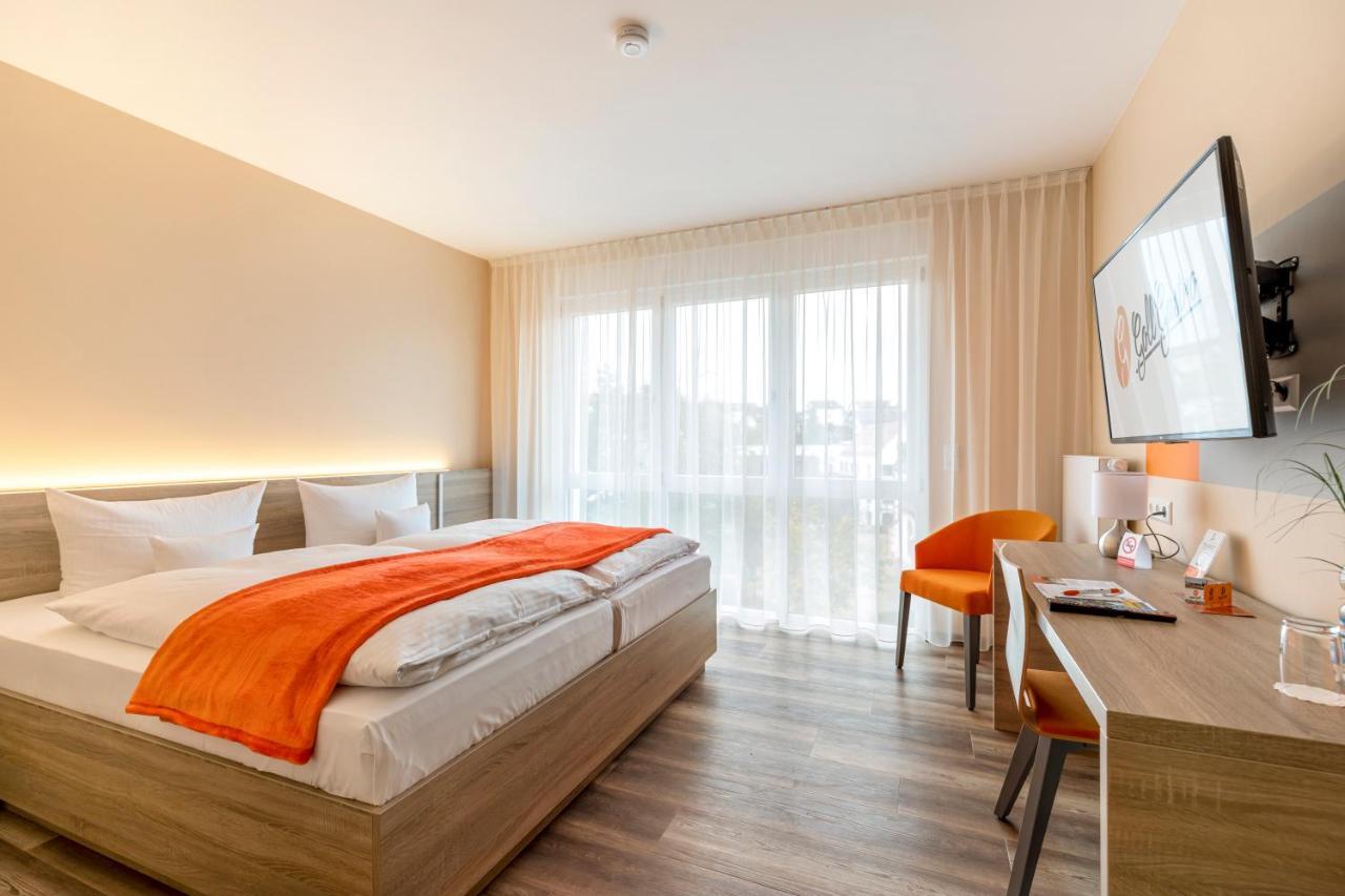 Hotel Goll Pforzheim-Niefern Экстерьер фото